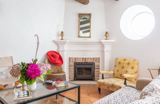 Converted Shepherds Cottage in Traditional Cork Forest, Near Evora