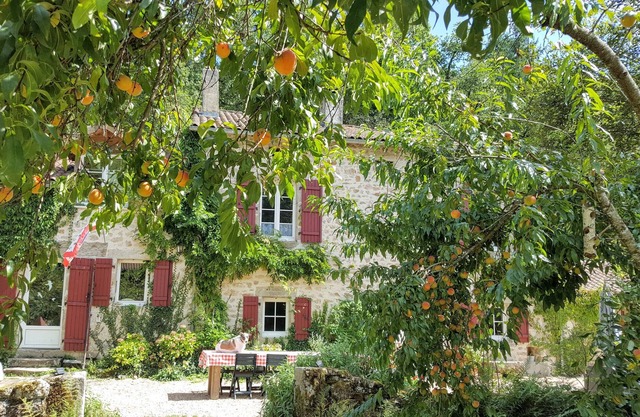 Converted water mill sleeping up to 7 people in naturel parc.