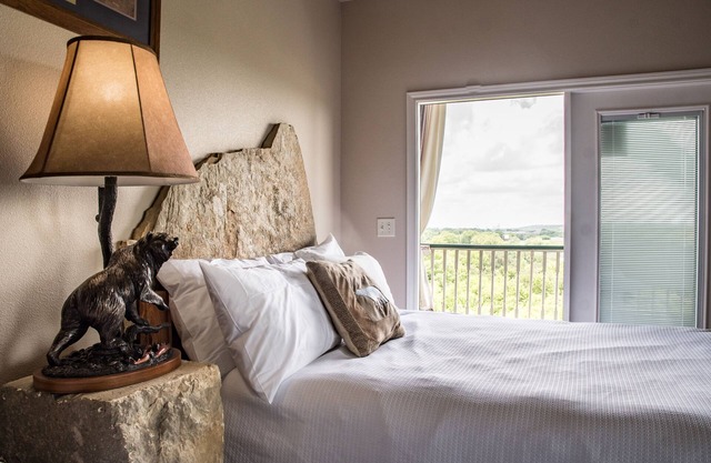 Cooler weather price drops! The Penthouse in Gruene! On Guadalupe River!