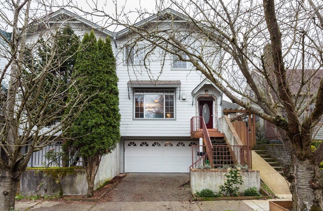 Cora Street Retreat - 2 bedrooms in Portland