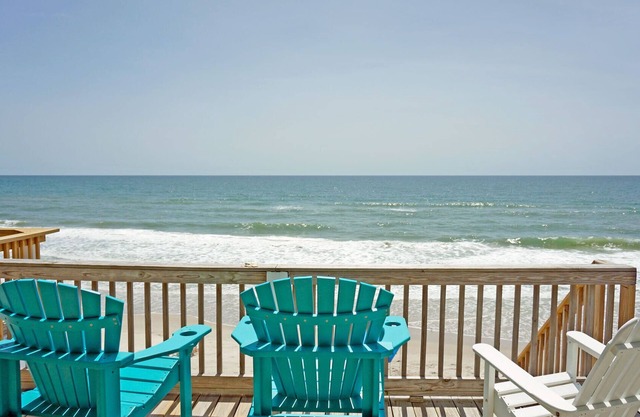 Coral Reef Topsail Island Oceanfront 4 Bedrooms 3.5 Baths Pet Friendly