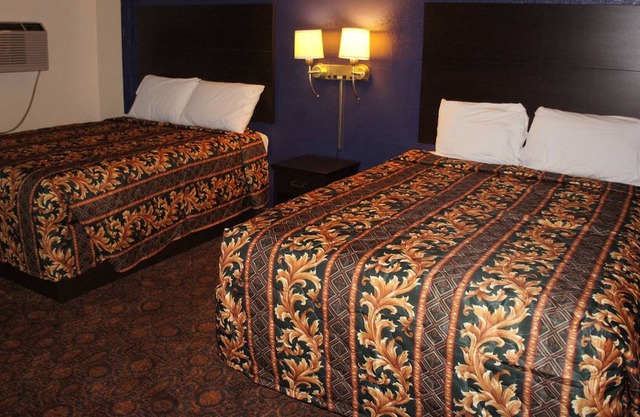 Coratel Inn & Suites By Jasper Waite Park- Standard 2 Queen Bed Non-Smoking