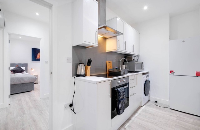 Corby City Centre Apt. 03 - Contractor Accommodation in Northamptonshire