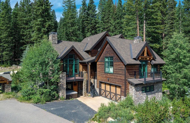 Corridor Way Chalet | Ski In Ski Out | Bridger's Cache | Winter Park Resort