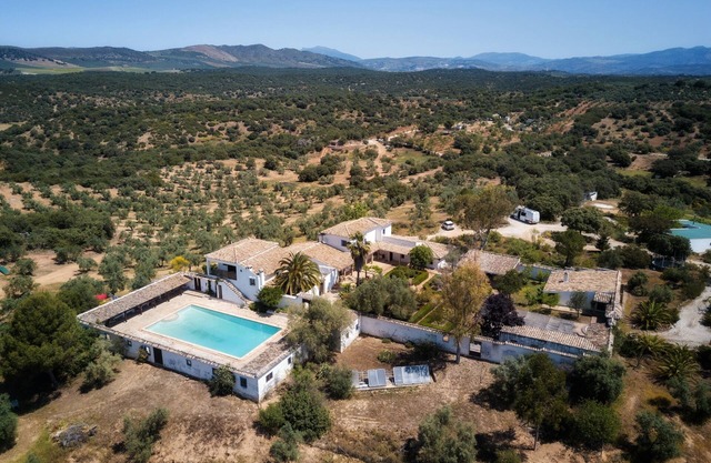 Cortijo El Cachete - Beautiful, traditional Spanish farmhouse