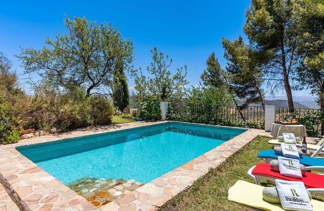 Cortijo La Alberquilla Íllora by Ruralidays