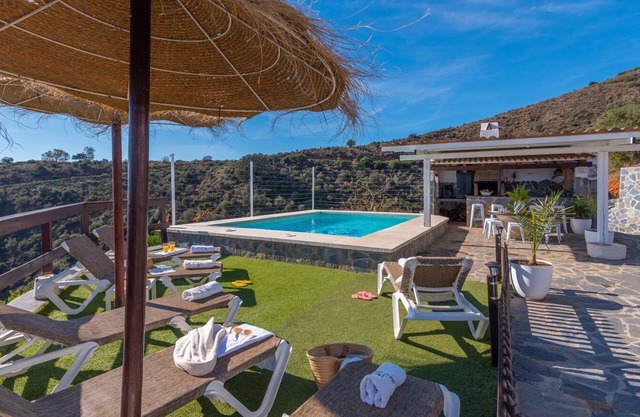 Cortijo La Envarra El Borge by Ruralidays