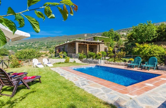 Cortijo Noguera La Taha - Pitres by Ruralidays