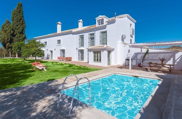 Cortijo Vallehermoso Campillos by Ruralidays