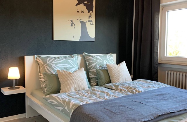 Cosi Apartment 2SZ + balcony, near bathing lake, Alla-Hopp facility, shopping, highway