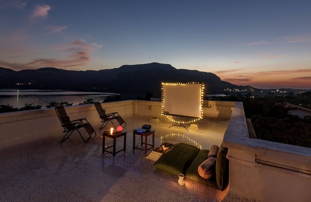 CosmicStays Afita Mohari-Solar Powered Lakehouse