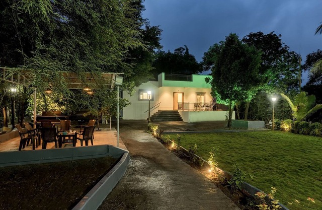 CosmicStays Casa Ivory Pool Villa Mulshi