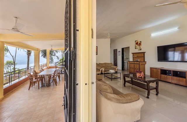 CosmicStays Countryside Panorama Bungalow at Lavasa