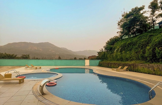 CosmicStays Lilac Villa Luxury Villa