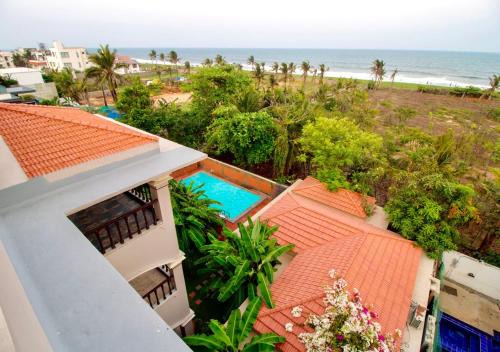 Costa Verde Luxury Seafront Villa