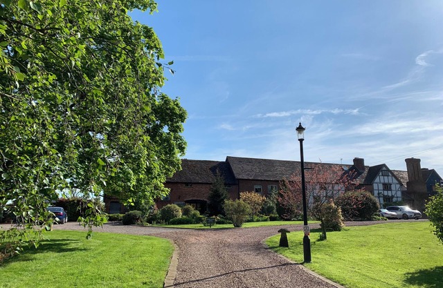 Cosy Annex cottage of a Grade II Listed Buliding near Ludlow, pet friendly.