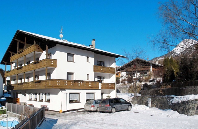 Cosy apartment for 4 people with WIFI, TV, balcony and pets allowed