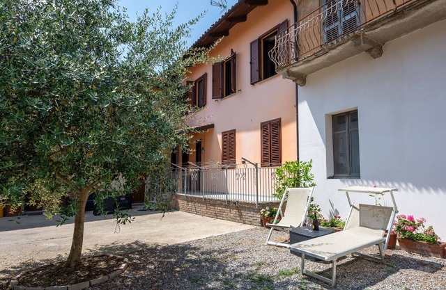 Cosy apartment for 6 people with A/C, WIFI and terrace