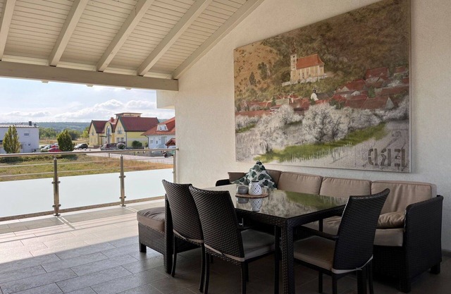 Cosy apartment for 6 guests with WIFI, A/C, TV and balcony