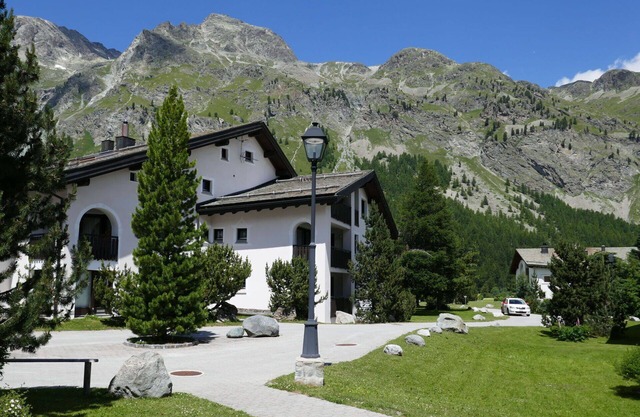 Cosy apartment for 4 guests with WIFI, TV, balcony and pets allowed
