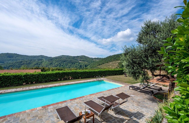 Cosy apartment for 18 guests with pool, WIFI, patio and pets allowed