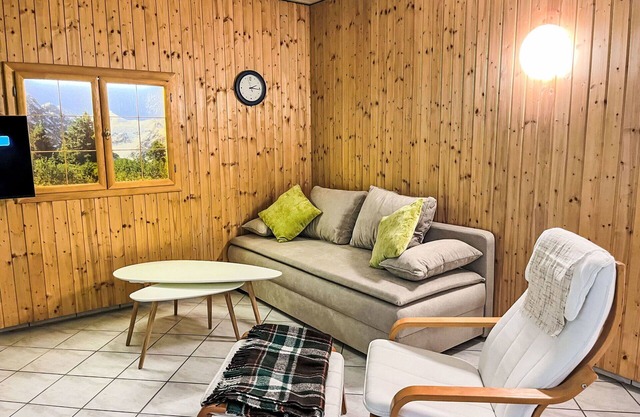 Cosy apartment for 2 guests with WIFI, hot tub and TV