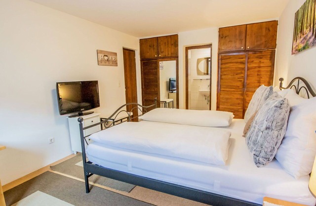 Cosy apartment for 2 guests with WIFI, TV and pets allowed