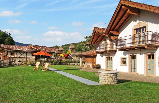 Cosy apartment for 6 guests with WIFI, TV, balcony and pets allowed