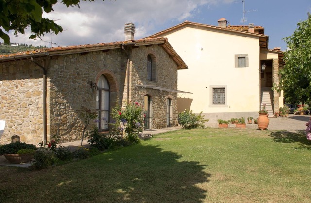 Cosy apartment for 6 guests with WIFI, pool and TV