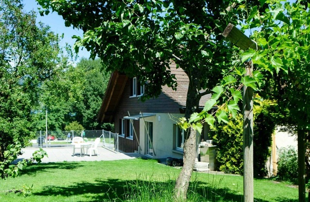 Cosy apartment for 6 people with WIFI, TV, balcony and parking