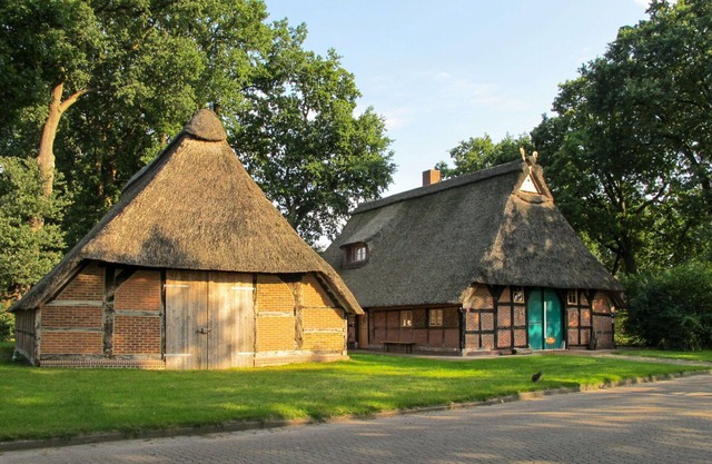 Cosy apartment for 2 guests with WIFI, TV, terrace and pets allowed