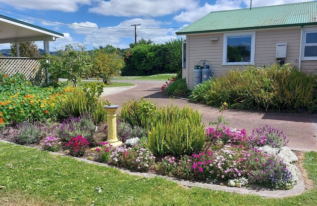 Cosy fully self contained bungalow