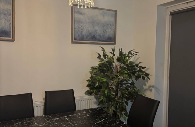 Cosy home, perfect for work contractors and families found in Kettering.