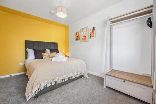 Cotswolds Vista, 3 bed, 2 bathrooms, complimentary parking