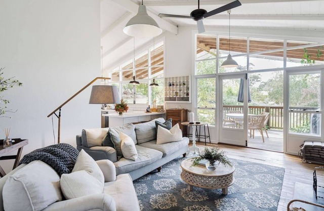 Cottage Enchantment A Blooming Couples Retreat