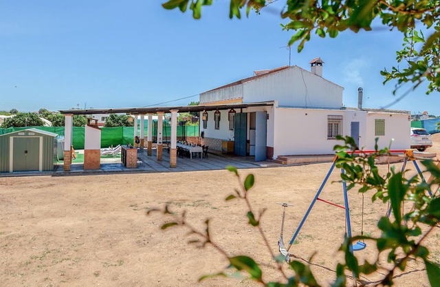 Cottage for large groups of people.