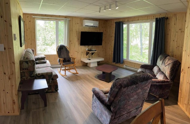 Cottage for rent for vacation in nature - near Lac-à-Jim