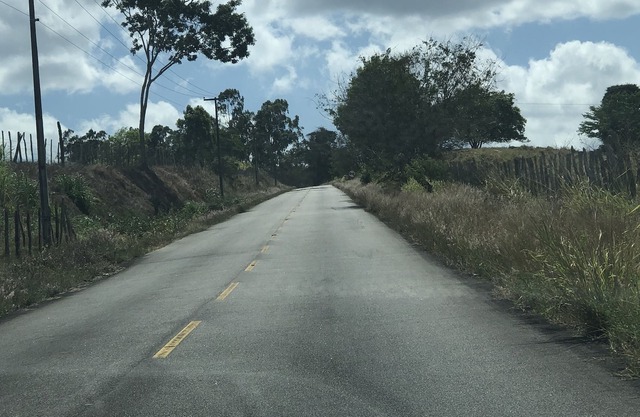 Cottage in the countryside, within a cozy village. Next to one of the largest restaurants in the state, The Trapiá.