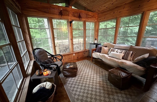 Cottage memories and family fun on beautiful Chandos Lake