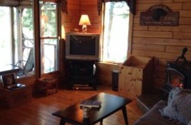 Cottage on the Msw Miramichi River - Gray Rapids