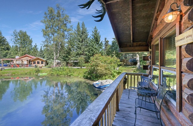 Cottonwood Valley Cabin - an Alaskan long cabin right on Bear Creek Pond