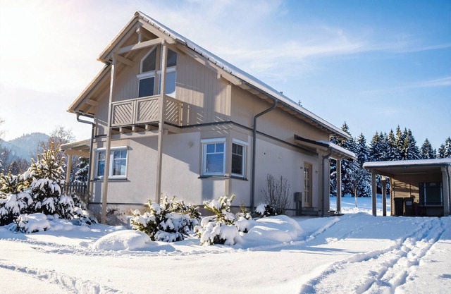 Country house between lakes and ski resorts