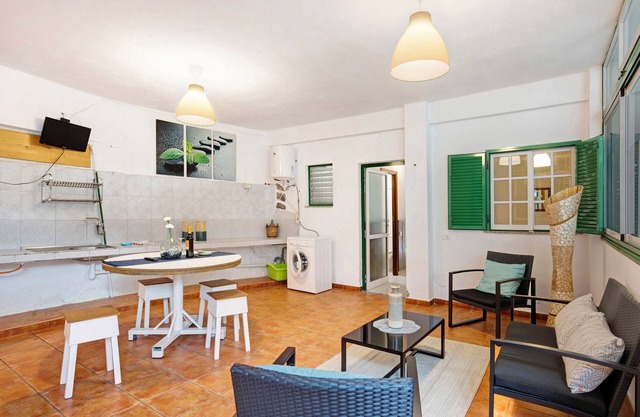 Country House 'Finca Candelario SC de La Palma' with Mountain View and Private Terrace