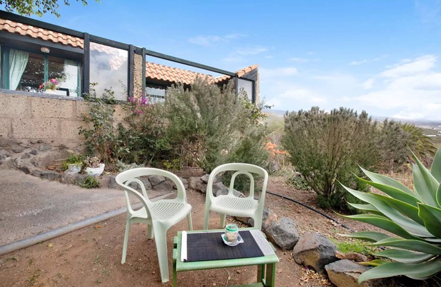 Country House "Wayra Wasi" with Sea View, Private Terraces & Wi-Fi