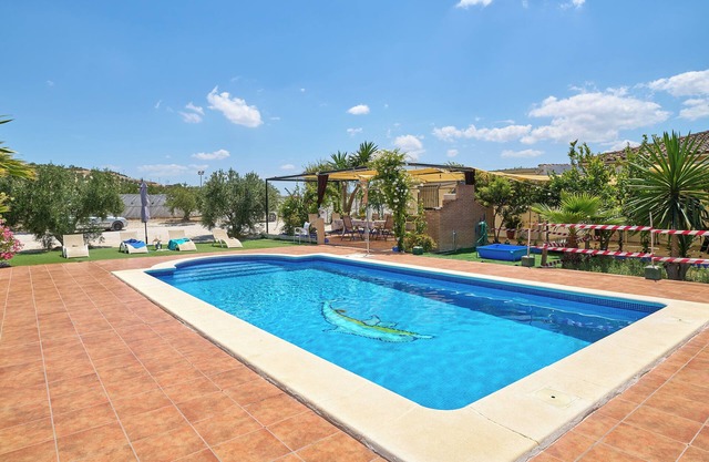 Country House 'Casa Rural La Brisa' with Mountain View, Private Pool and Air Conditioning