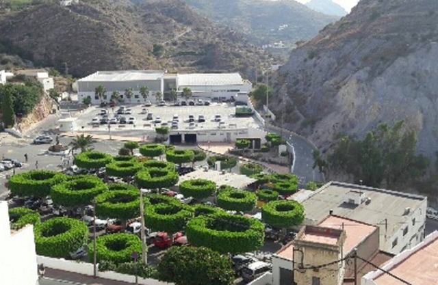 Country house, cortijo, fenced, not overlooked, with private pool