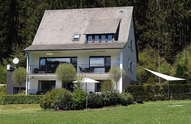 Country house, 280 sqm, detached, to be lived in alone, own sauna area,