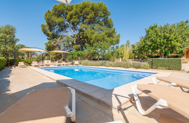 Country House "Els Garroverets" with Private Pool & Wi-Fi