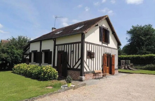 Country house in the heart of rural Pays d'Auge
