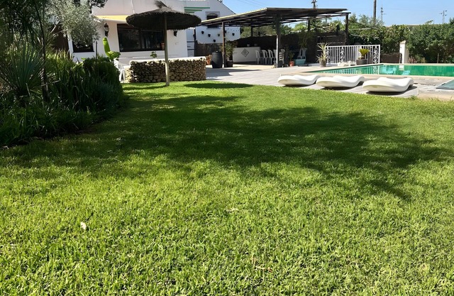 Country House 'La Zua' with Private Pool, Wi-Fi and Air Conditioning